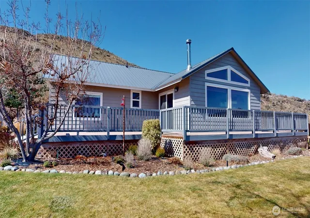 Photo 1 of Single family home for sale at 1811 Pine Crk, Tonasket, WA 98855 | MLS# NWM2507991 | Listing updated on 2026-09-21
