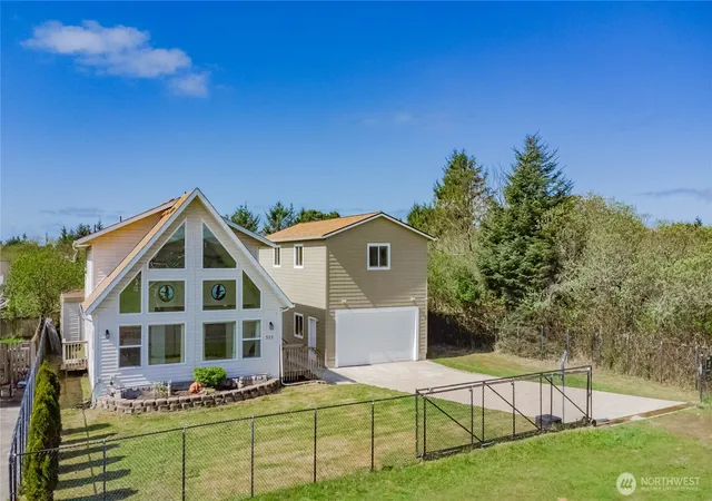 Photo 2 of Single family home for sale at 555 Ensign Ave Nw, Ocean Shores, WA 98569 | MLS# NWM2508010 | Listing updated on 2026-10-01