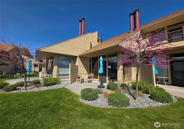Photo 1 of Single family home for sale at 1 Nekquelekin 422 B, Manson, WA 98831 | MLS# NWM2508024 | Listing updated on 2026-09-21