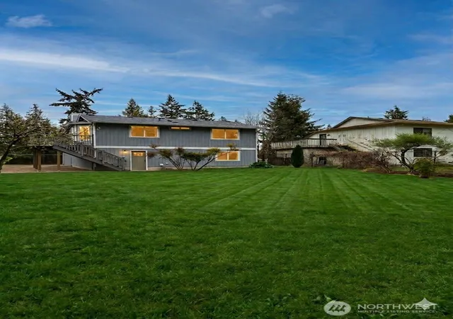 Photo 1 of Single family home for sale at 7195 E Stanley Ln, Port Orchard, WA 98366 | MLS# NWM2508052 | Listing updated on 2026-09-29