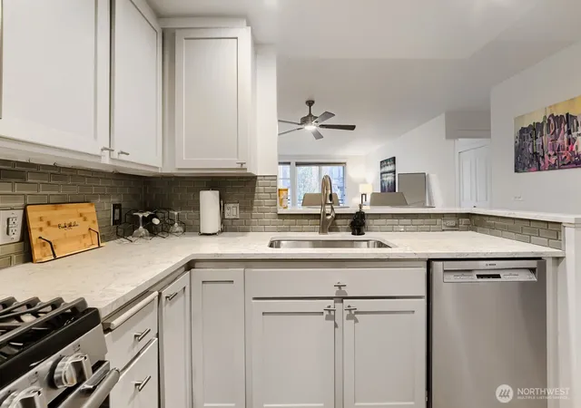 Photo 3 of Condo for sale at 2607 Western Ave #355, Seattle, WA 98121 | MLS# NWM2508120 | Listing updated on 2026-09-21