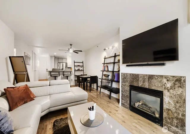 Photo 4 of Condo for sale at 2607 Western Ave #355, Seattle, WA 98121 | MLS# NWM2508120 | Listing updated on 2026-09-21