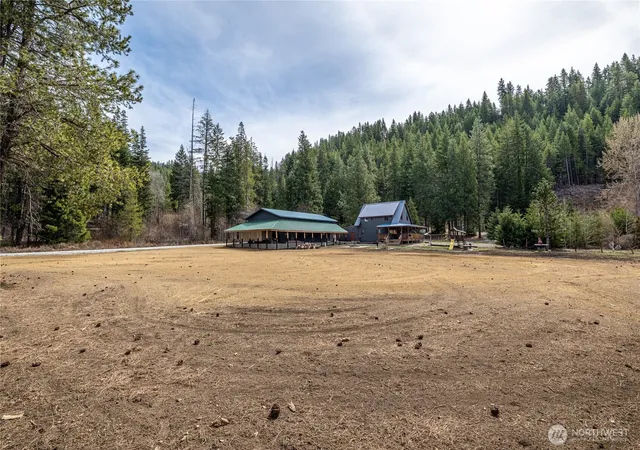 Photo 3 of Single family home for sale at 11090 Wending Ln, Leavenworth, WA 98826 | MLS# NWM2508185 | Listing updated on 2026-09-21