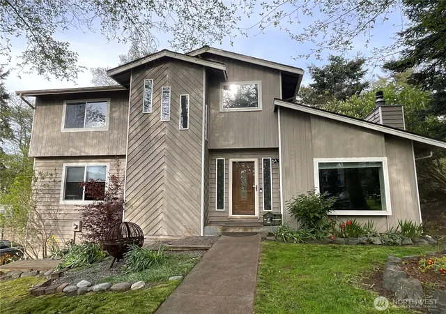 Photo 1 of Single family home for sale at 2260 Darvic Pl, Oak Harbor, WA 98277 | MLS# NWM2508186 | Listing updated on 2026-09-23
