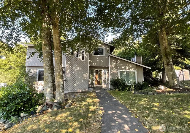 Photo 3 of Single family home for sale at 2260 Darvic Pl, Oak Harbor, WA 98277 | MLS# NWM2508186 | Listing updated on 2026-09-23
