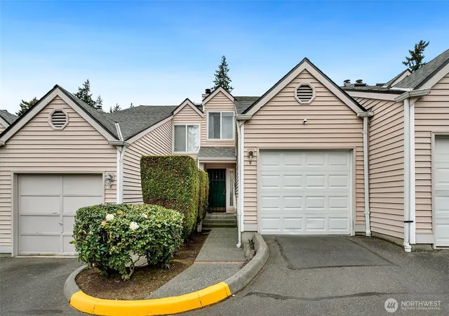 Townhouse for sale at 1825 S 330th Street #E7, Federal Way, WA 98003 | MLS# NWM2508238