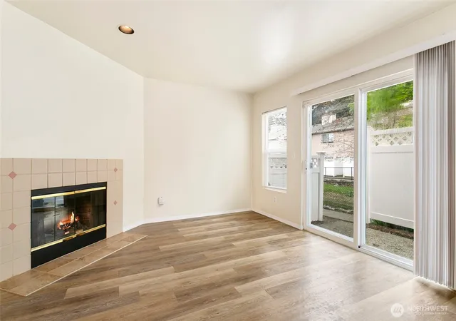 Photo 3 of Townhouse for sale at 1825 S 330th Street #E7, Federal Way, WA 98003 | MLS# NWM2508238 | Listing updated on 2026-09-21