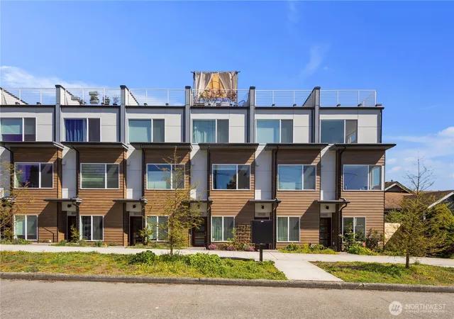Photo 2 of Pending - Backup Offer Requested at 9624 Linden Ave N, Seattle, WA 98103 | MLS# NWM2508327 | Listing updated on 2026-10-23