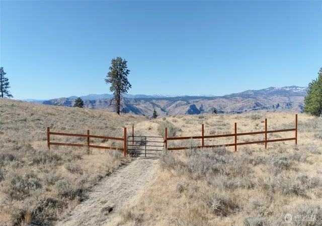 Photo 1 of Land for sale at 54 Wolf Holler Rd, Waterville, WA 98858 | MLS# NWM2508356 | Listing updated on 2026-09-21