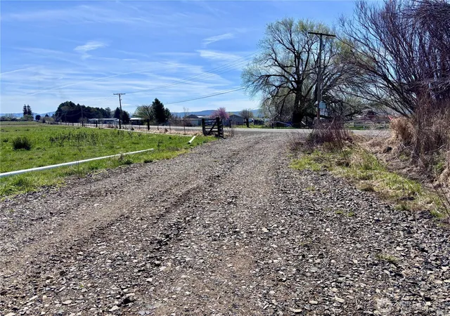 Photo 3 of Land for sale at 4 Xx Dry Crk Rd, Ellensburg, WA 98926 | MLS# NWM2508428 | Listing updated on 2026-09-30