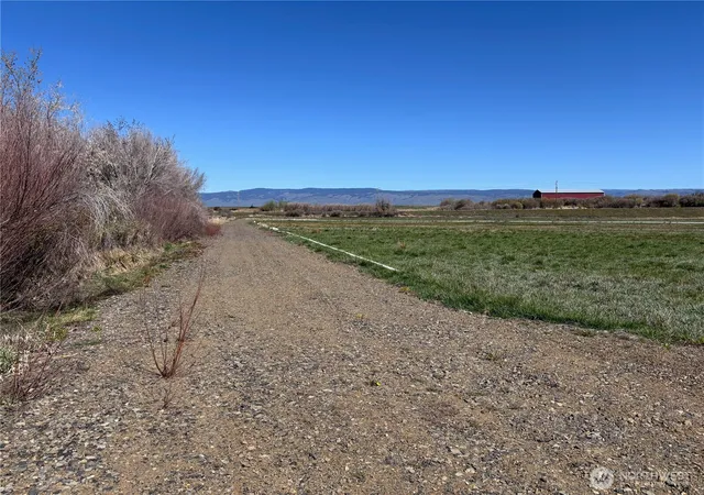 Photo 3 of Land for sale at 4 Xx Dry Crk Rd, Ellensburg, WA 98926 | MLS# NWM2508428 | Listing updated on 2026-09-30