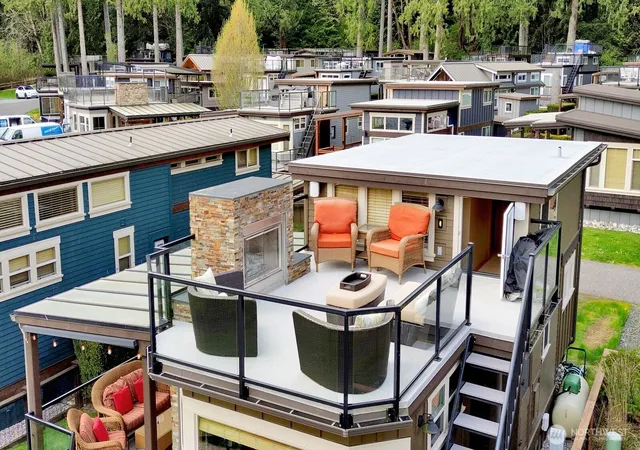 Photo 2 of Manufactured home for sale at 990 S Lake Whatcom #57, Sedro Woolley, WA 98284 | MLS# NWM2508431 | Listing updated on 2026-09-21