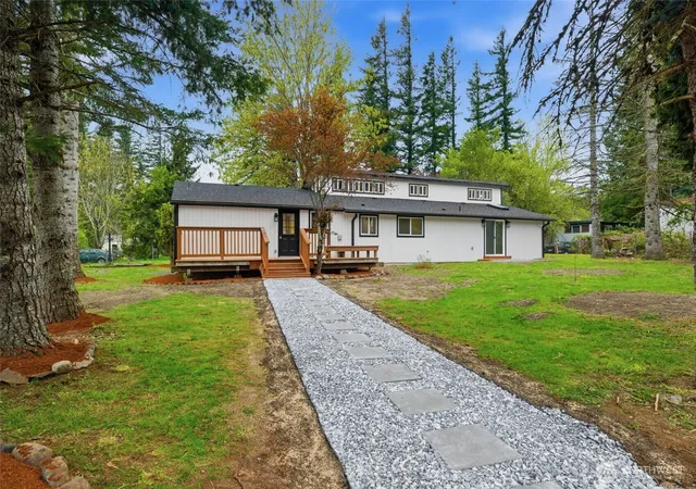 Photo 1 of Contingent at 35224 312th Way Se, Enumclaw, WA 98022 | MLS# NWM2508460 | Listing updated on 2026-09-21