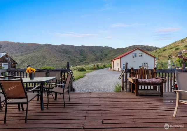 Photo 3 of Single family home for sale at 767 Bill Shaw Rd, Pateros, WA 98846 | MLS# NWM2508497 | Listing updated on 2026-09-21