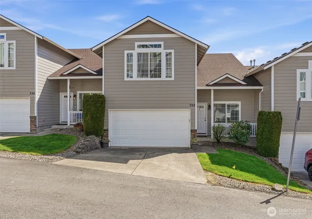 Photo 2 of Single family home for sale at 722 Nw Meadow Ridge Ln, Camas, WA 98607 | MLS# NWM2508691 | Listing updated on 2026-09-21