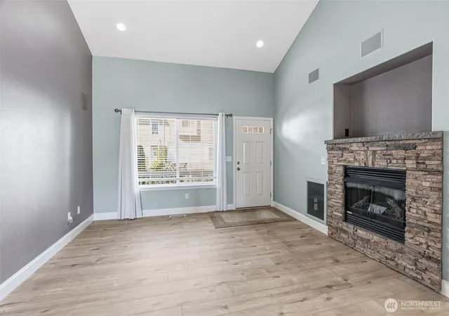 Photo 4 of Condo for sale at 722 NW Meadow Ridge Ln, Camas, WA 98607 | MLS# NWM2508691 | Listing updated on 2026-09-21