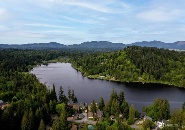 Photo 3 of Single family home for sale at 18636 172nd Place SE, Renton, WA 98058 | MLS# NWM2508766 | Listing updated on 2026-09-21