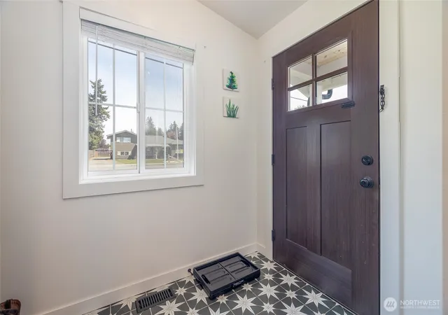 Photo 4 of Single family home for sale at 8679 Depot Rd, Lynden, WA 98264 | MLS# NWM2508858 | Listing updated on 2026-09-21