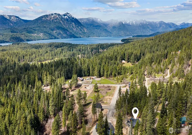 Photo 3 of Single family home for sale at 121 Bitterroot Ln, Ronald, WA 98940 | MLS# NWM2509005 | Listing updated on 2026-09-21