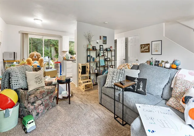 Photo 4 of House for sale at 3801 54th Street Ct NW, Gig Harbor, WA 98335 | MLS# NWM2509011 | Listing updated on 2026-09-21