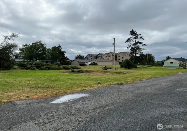 Photo 2 of Land for sale at 0 Xx Bayshore Dr, Oak Harbor, WA 98277 | MLS# NWM2509045 | Listing updated on 2026-09-21