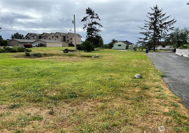 Photo 3 of Land for sale at 0 Xx Bayshore Dr, Oak Harbor, WA 98277 | MLS# NWM2509045 | Listing updated on 2026-09-21