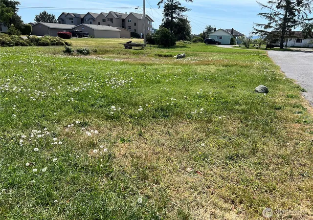 Photo 4 of Land for sale at 0 Xx Bayshore Dr, Oak Harbor, WA 98277 | MLS# NWM2509045 | Listing updated on 2026-09-21