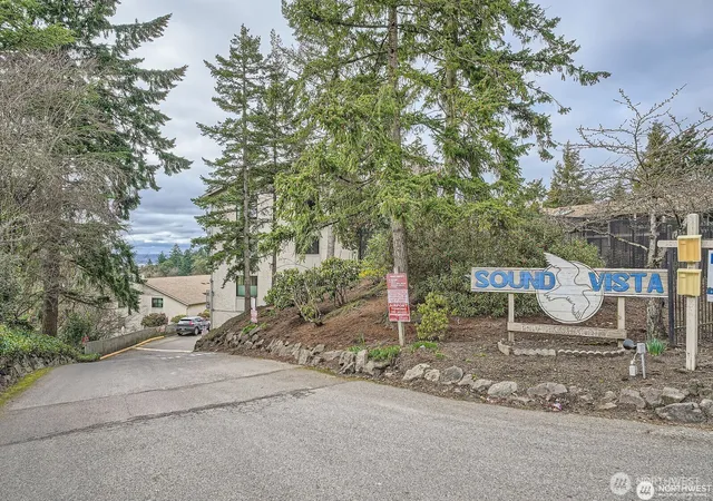 Photo 3 of Condo for sale at 13235 12th Avenue SW #522, Burien, WA 98146 | MLS# NWM2509102 | Listing updated on 2026-09-21