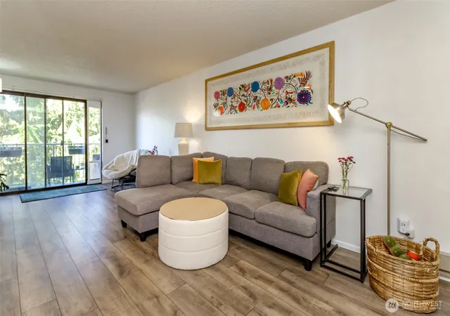 Photo 4 of Condo for sale at 13235 12th Avenue SW #522, Burien, WA 98146 | MLS# NWM2509102 | Listing updated on 2026-09-21