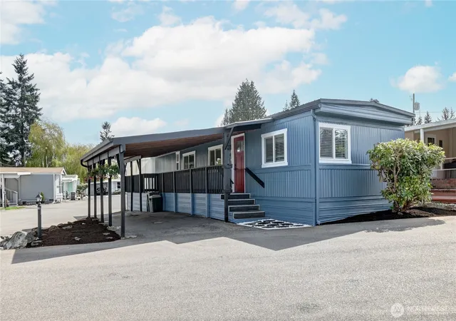 Photo 2 of Manufactured home for sale at 18501 52nd Avenue #49, Lynnwood, WA 98037 | MLS# NWM2509255 | Listing updated on 2026-09-22