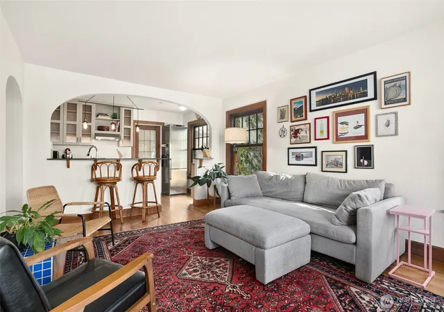 Photo 4 of Condo for sale at 408 Bellevue Ave E #302, Seattle, WA 98102 | MLS# NWM2509263 | Listing updated on 2026-09-21