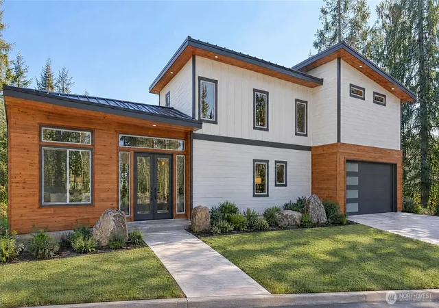 Photo 1 of Single family home for sale at 14198 Olalla Crst Ln SE, Olalla, WA 98359 | MLS# NWM2509347 | Listing updated on 2026-09-20