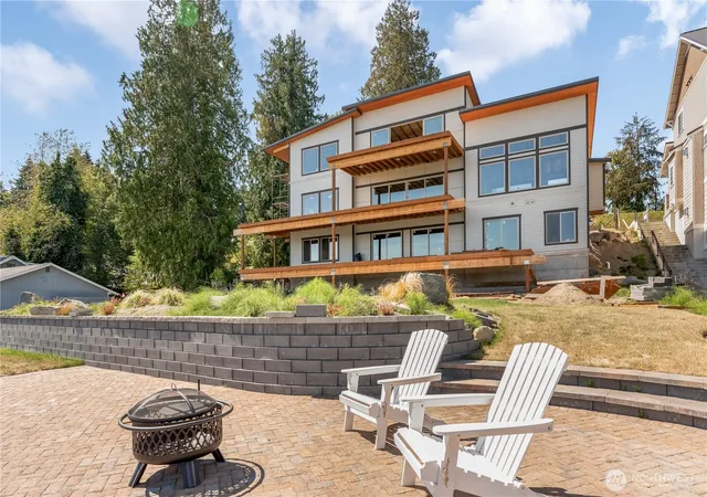 Photo 4 of Single family home for sale at 14198 Olalla Crst Ln SE, Olalla, WA 98359 | MLS# NWM2509347 | Listing updated on 2026-09-20