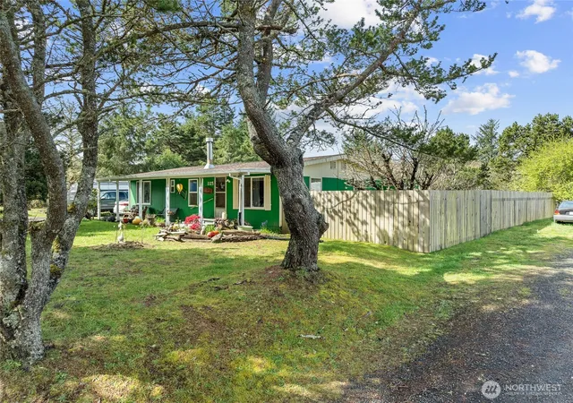 Photo 2 of Manufactured home for sale at 1125 State Route 105, Grayland, WA 98547 | MLS# NWM2509355 | Listing updated on 2026-10-01
