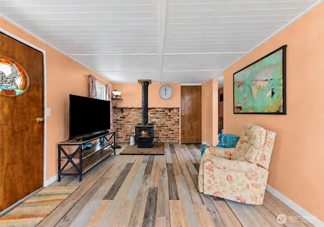Photo 3 of Manufactured home for sale at 1125 State Route 105, Grayland, WA 98547 | MLS# NWM2509355 | Listing updated on 2026-10-01