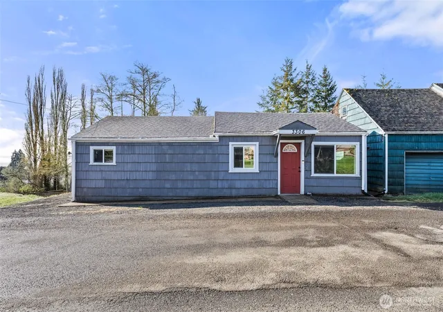 Photo 1 of Single family home for sale at 3306 Romane Rd, Raymond, WA 98577 | MLS# NWM2509361 | Listing updated on 2026-10-18