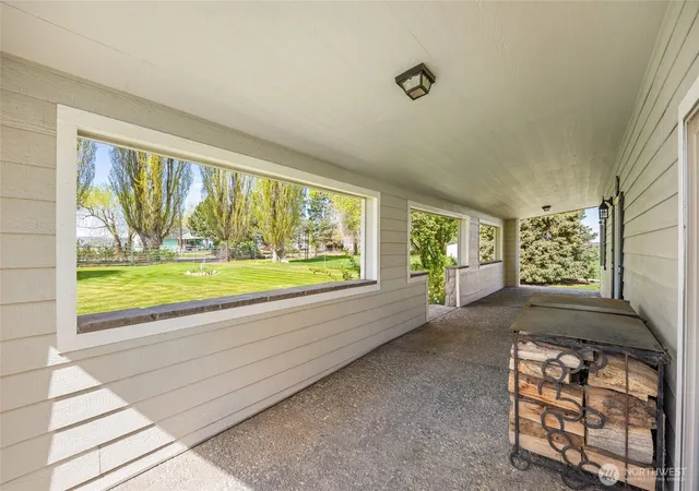 Photo 4 of Single family home for sale at 17325 NE B5 Rd, Soap Lake, WA 98851 | MLS# NWM2509414 | Listing updated on 2026-09-21