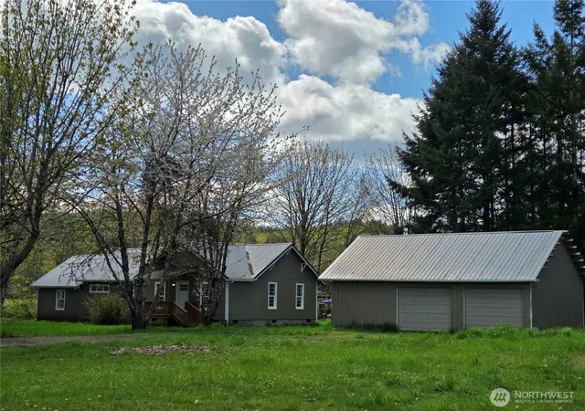 Photo 1 of Single family home for sale at 175 Stevens Rd, Chehalis, WA 98532 | MLS# NWM2509461 | Listing updated on 2026-09-21
