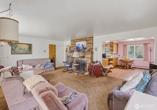 Photo 2 of Single family home for sale at 2014 Ocean Beach Hwy, Longview, WA 98632 | MLS# NWM2509519 | Listing updated on 2026-09-21