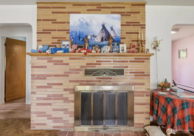 Photo 4 of Single family home for sale at 2014 Ocean Beach Hwy, Longview, WA 98632 | MLS# NWM2509519 | Listing updated on 2026-09-21