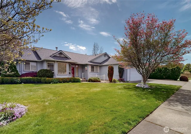 Photo 2 of Single family home for sale at 730 Wheatland St, Walla Walla, WA 99362 | MLS# NWM2509548 | Listing updated on 2026-09-21