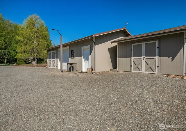 Photo 4 of Single family home for sale at 4003 Hoier, Blaine, WA 98230 | MLS# NWM2509688 | Listing updated on 2026-09-21