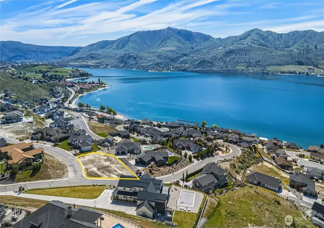 Photo 3 of Land for sale at 100 Waterview Dr, Chelan, WA 98816 | MLS# NWM2509709 | Listing updated on 2026-09-21
