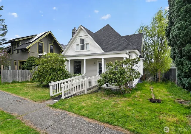 Photo 2 of Single family home for sale at 2514 Kulshan St, Bellingham, WA 98225 | MLS# NWM2509721 | Listing updated on 2026-09-21