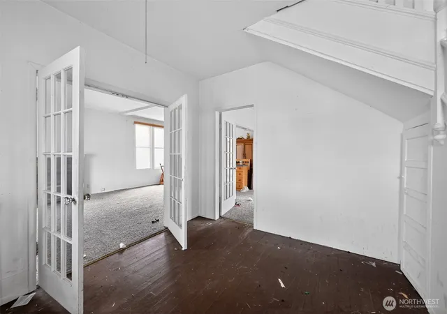Photo 4 of Single family home for sale at 2514 Kulshan St, Bellingham, WA 98225 | MLS# NWM2509721 | Listing updated on 2026-09-21