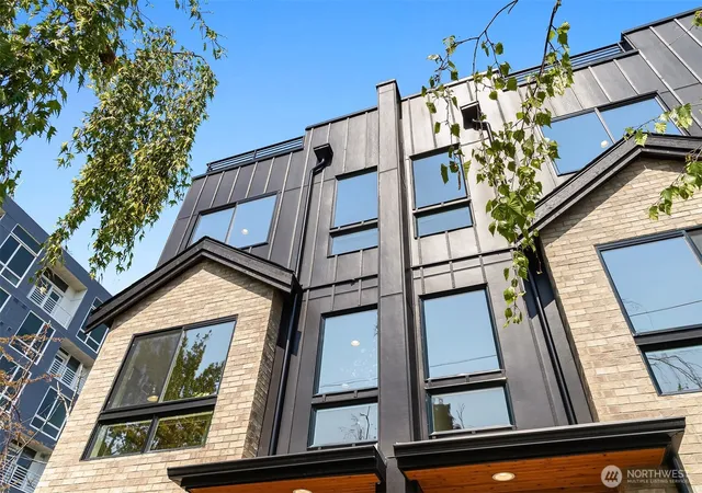 Photo 3 of Townhouse for sale at 942 Nw 54th Street, Seattle, WA 98107 | MLS# NWM2509745 | Listing updated on 2026-10-02