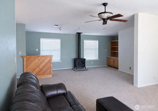 Photo 3 of Manufactured home for sale at 759 Park Ave NE, Ocean Shores, WA 98569 | MLS# NWM2509854 | Listing updated on 2026-09-21