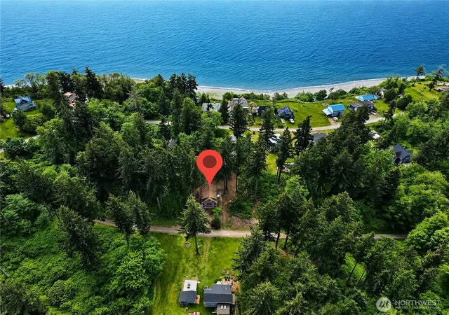 Photo 3 of Single family home for sale at 97 B Port Gardner Dr, Everett, WA 98201 | MLS# NWM2509860 | Listing updated on 2026-09-21