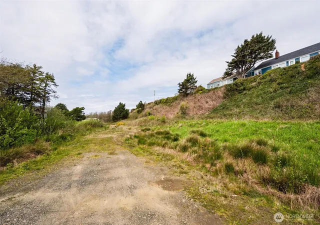 Photo 4 of Land for sale at 4780 Beach Ln, Moclips, WA 98562 | MLS# NWM2509869 | Listing updated on 2026-09-21