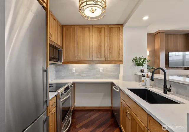 Photo 4 of Condo for sale at 3600 Suncadia Trl #2064, Cle Elum, WA 98922 | MLS# NWM2509871 | Listing updated on 2026-09-21